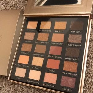 ICONIC London palette